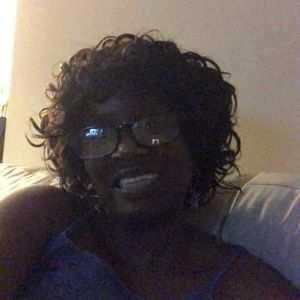 Meet your Posher, Myra